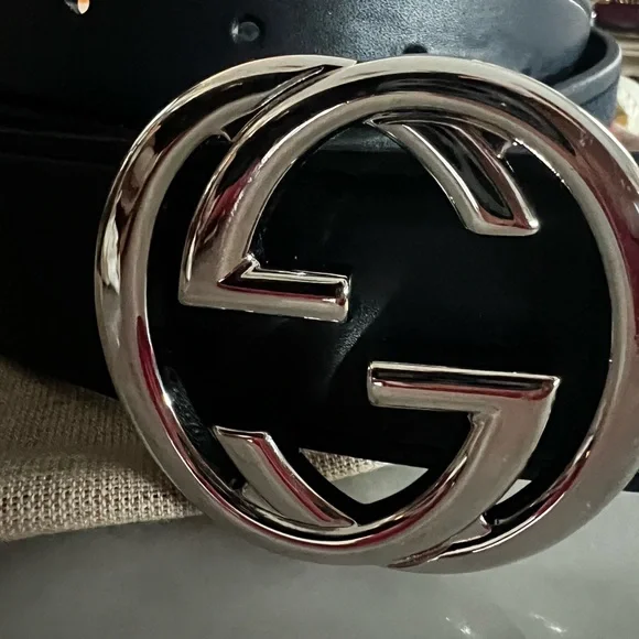 Gucci reversible GG SILVER BUCKLE RED & BLUE LEATHER./CANVAS BELT Like new - Picture 6 of 8